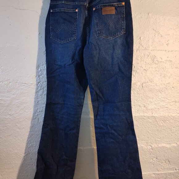 NWT Wrangler Jeans Hi-Rise Boot Cut Women's Dark Blue Size 30-32 - Picture 9 of 12